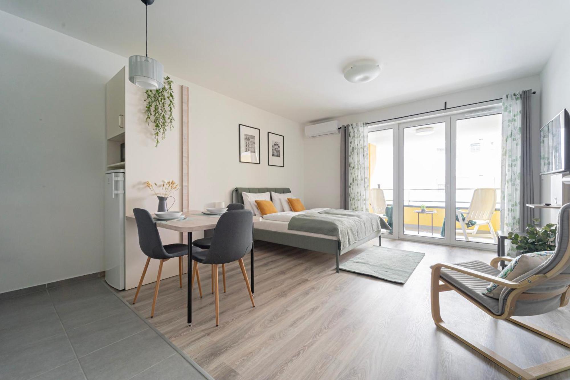 Westside Garden Apartments By Urbanrent Будапеща Екстериор снимка