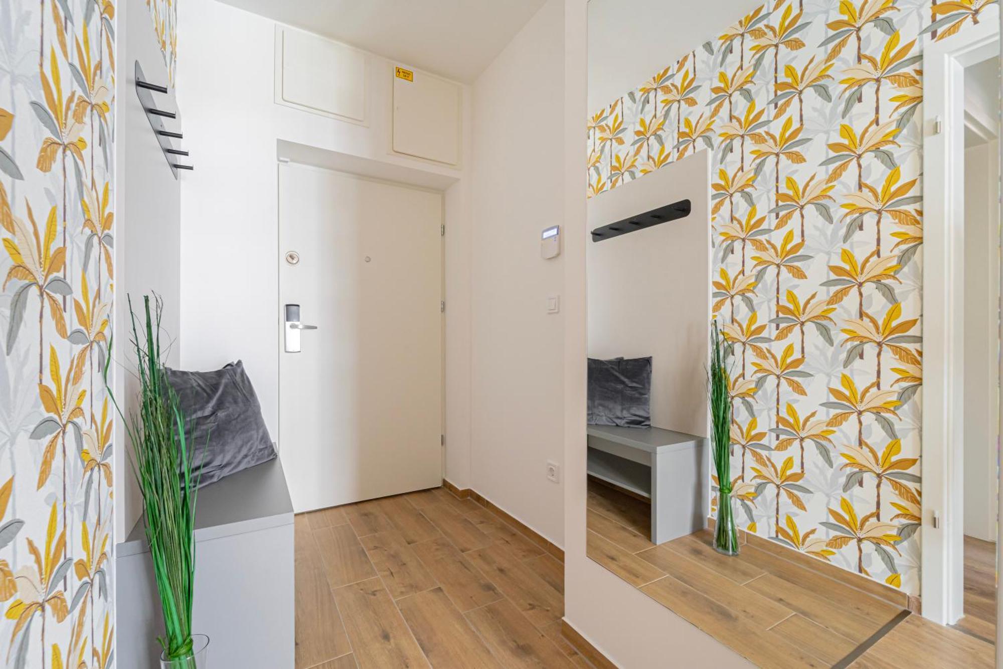 Westside Garden Apartments By Urbanrent Будапеща Екстериор снимка